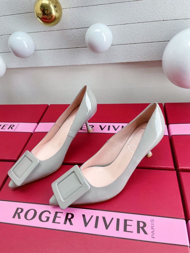 Roger Vivier Flat Shoes